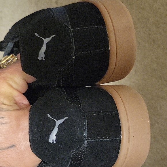 Pumas - Picture 3 of 3